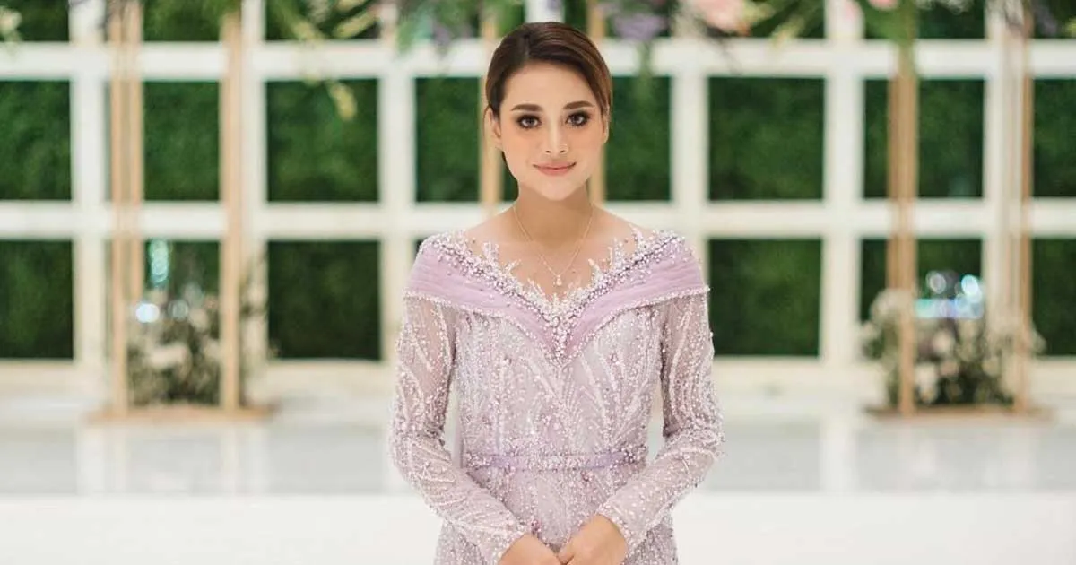 Mengenal Prosesi Siraman Adat Jawa yang Dilakukan Aurel Hermansyah