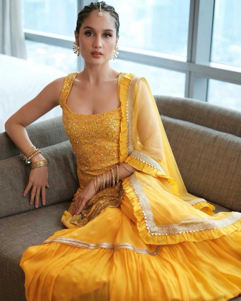 cinta-laura-baju-india