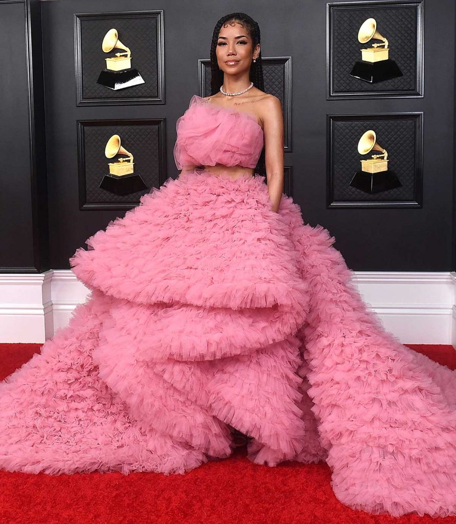 jhene-aiko-gaun-terbaik-grammy-2021
