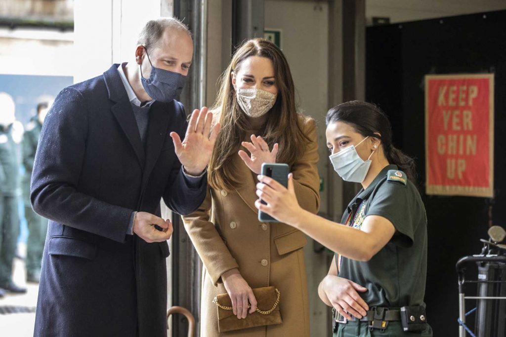 kate-middleton-dan-pangeran-william-kunjungan-kerajaan