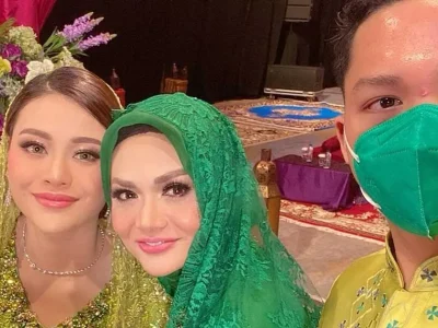 krisdayanti-hadir-di-pengajian-pra-nikah-aurel-hermansyah