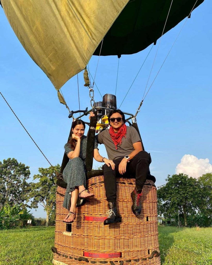 lamaran-romantis-engku-emran-mantan-suami-laudya-cynthia-bella-