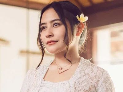 prilly-latuconsina-hubungan-seks-sebelum-nikah