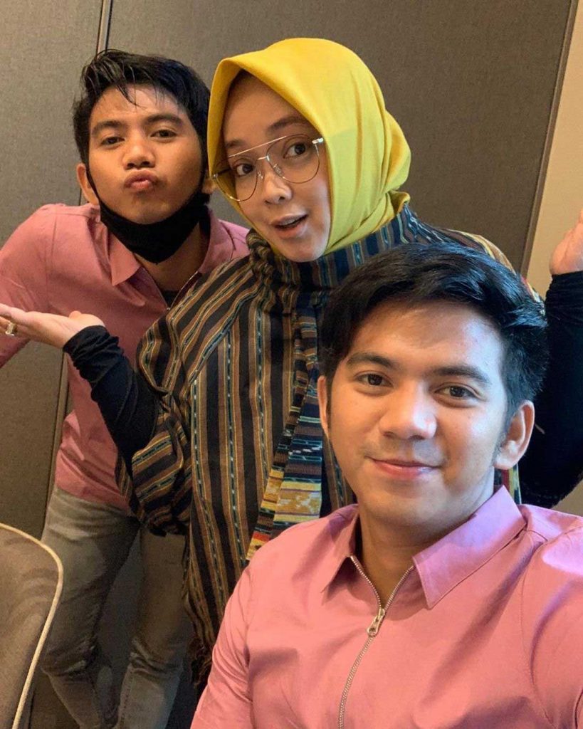 ridho-d-academy-rina-gunawan