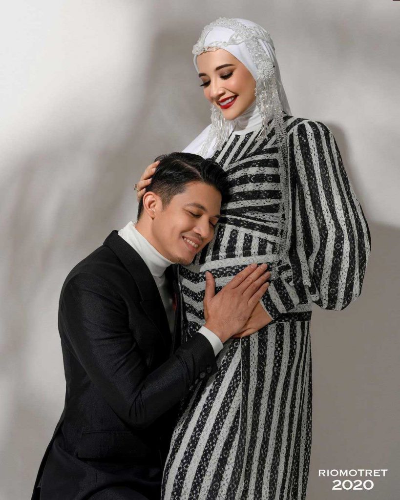 zaskia-sungkar-maternity-shoot-1