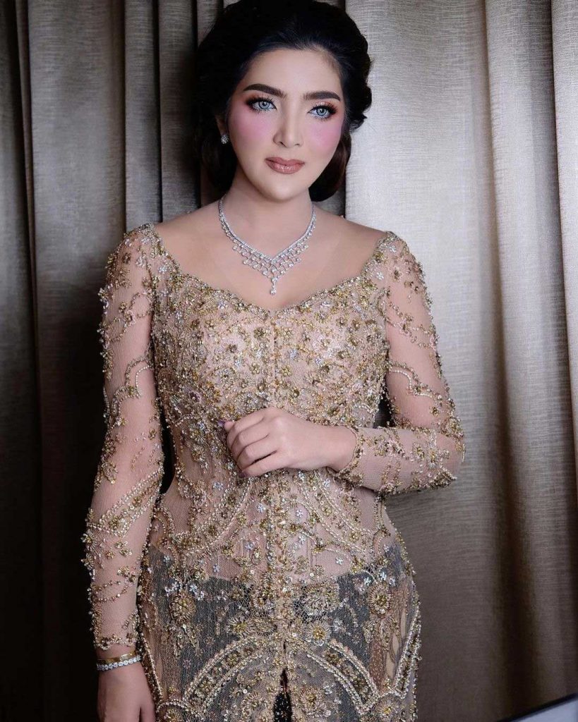 adu-gaya-ashanty-dan-krisdayanti di pernikahan aurel hermansyah dan atta halilintar