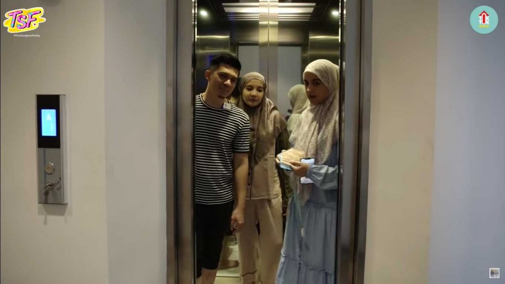 dilengkapi-dengan-lift