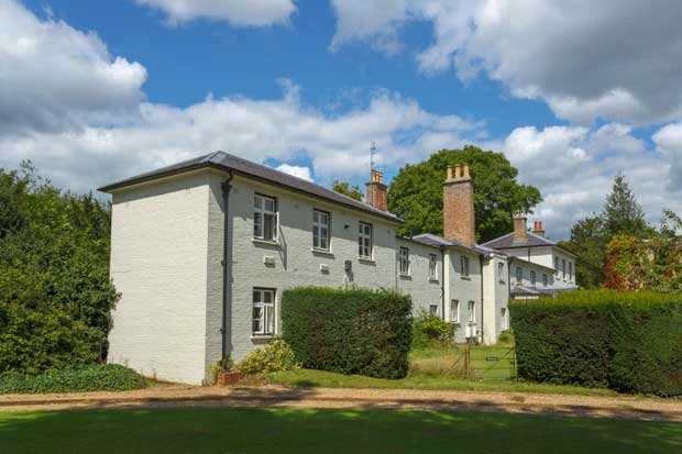 frogmore-cottage-rumah-pangeran-harry-sebelum-renovasi