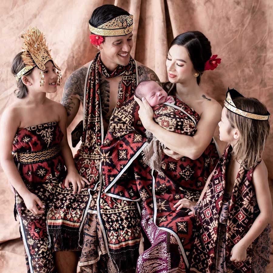 keluarga-jennifer-bachdim-dan-irfan