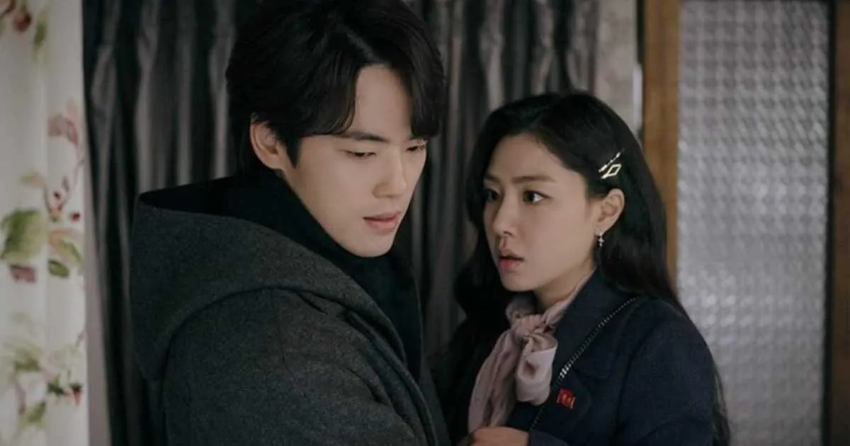 Cinlok! 6 Bukti Seo Ji Hye dan Kim Jung Hyun ‘Crash Landing On You’ Pacaran