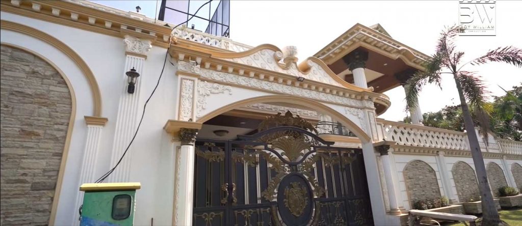 rumah-komedian-sule-megah-dan-mewah