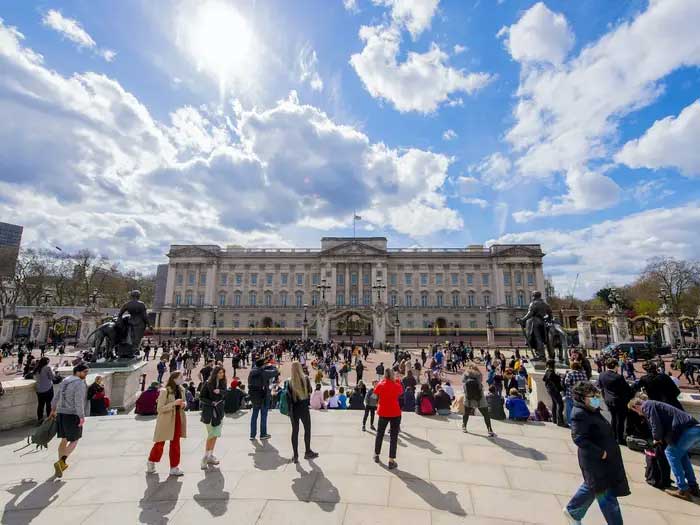 suasana-istana-buckingham