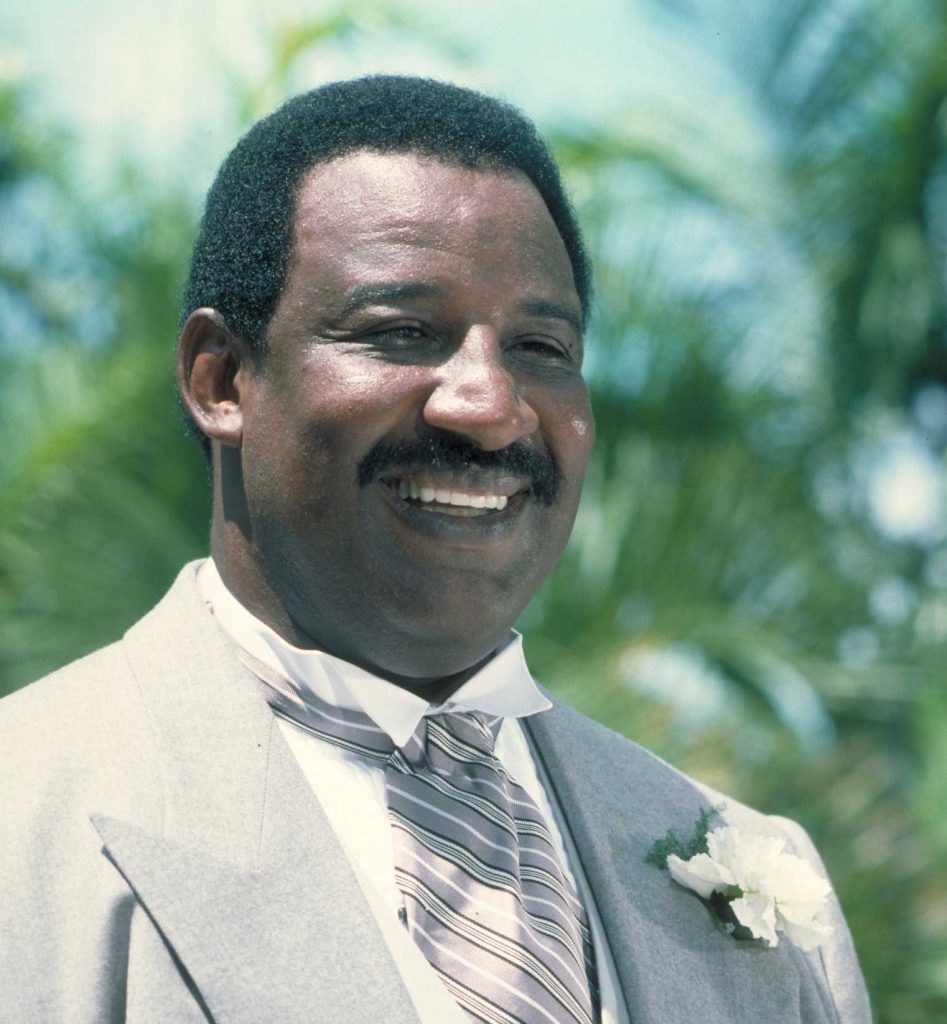frank mcrae pemain film james bond meninggal dunia