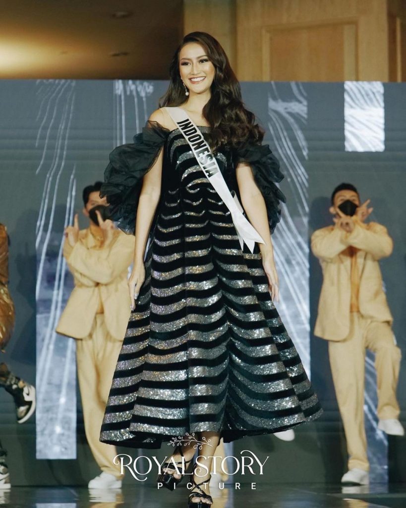 gaun-ayu-maulidia-ayuma-miss-universe-indonesia-2020