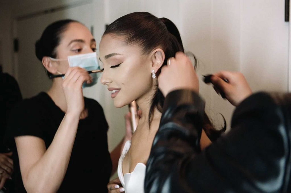 gaun pengantin pernikahan ariana grande