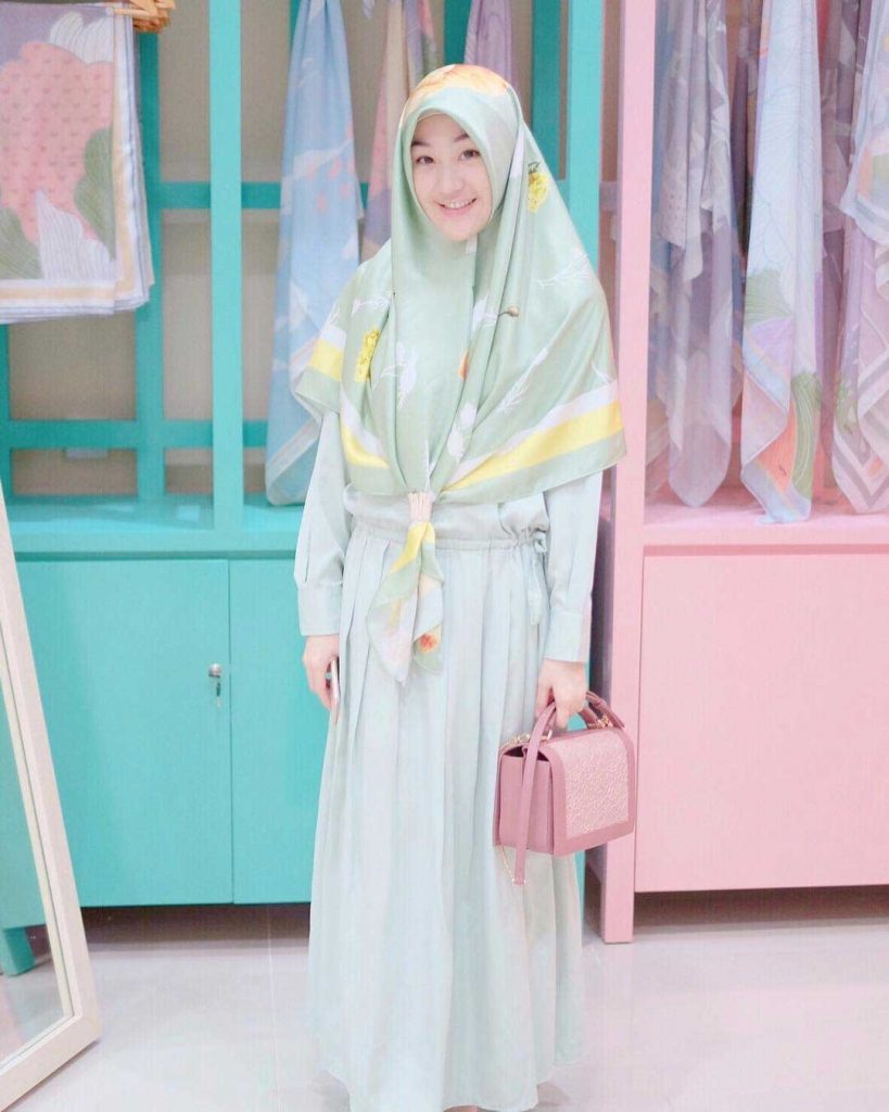 gaya hijab larissa chou