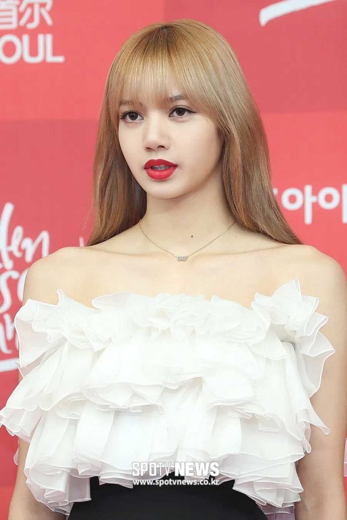 lipstick merah lisa blackpink 1