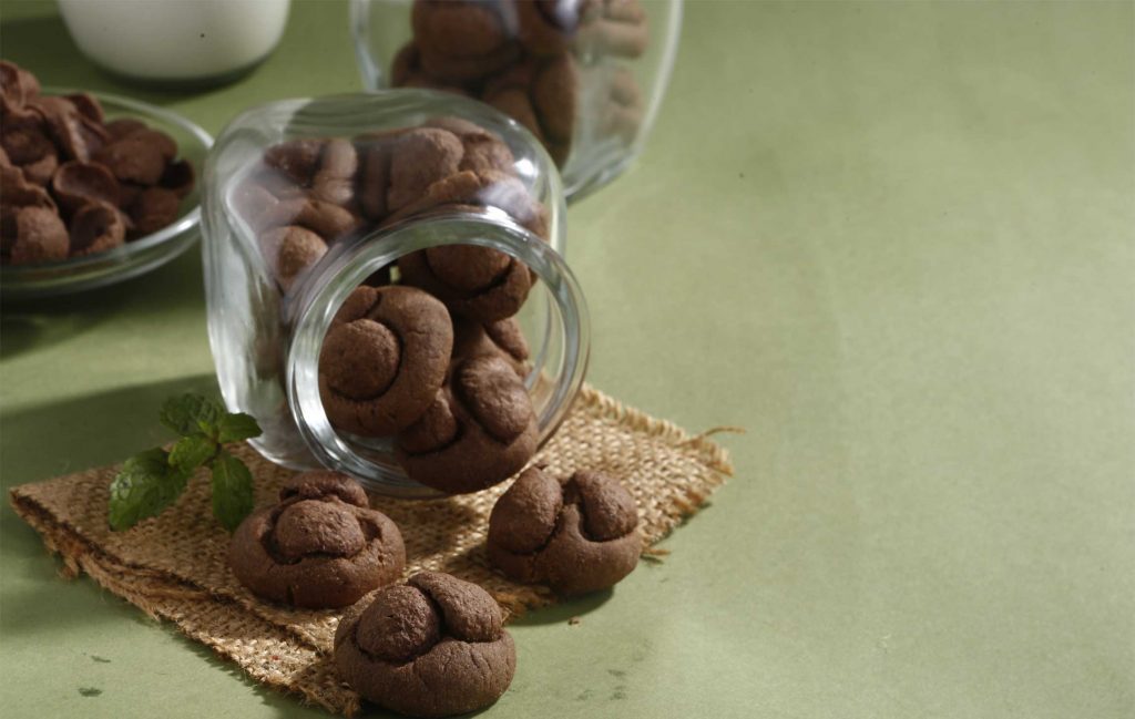resep-kue-manis-lebaran-kukis-cokelat-keping
