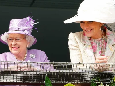 sepupu ratu elizabeth vaksin anggota royal family