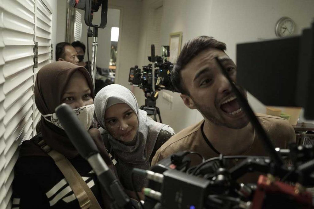 Indah permatasari berhijab