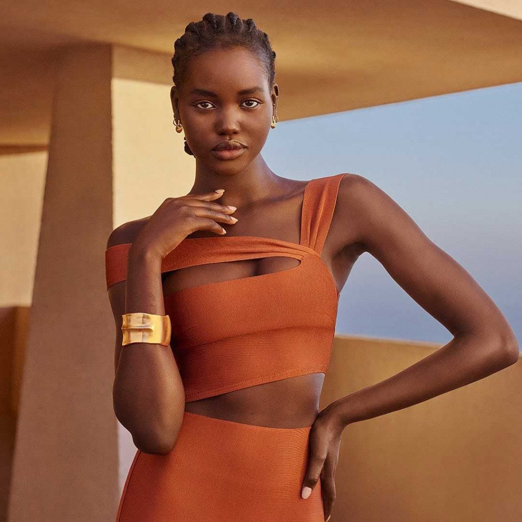 adut akech brand ambassador victoria's secret duta baru
