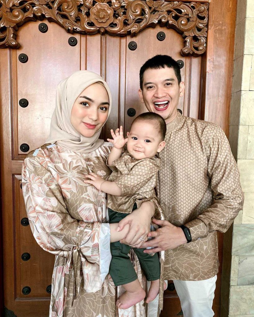gaya anak putra rezky adhitya