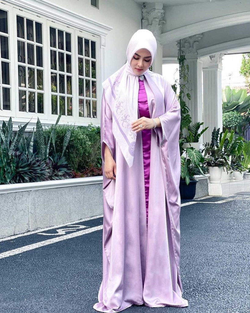 gaya syahrini hijab