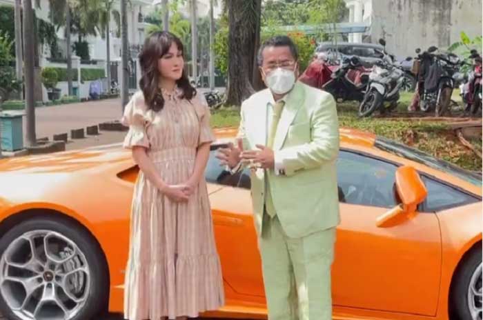 shandy aulia hotman paris