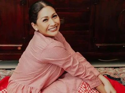 tata janeeta melahirkan bayi laki-laki nama .jpg 1