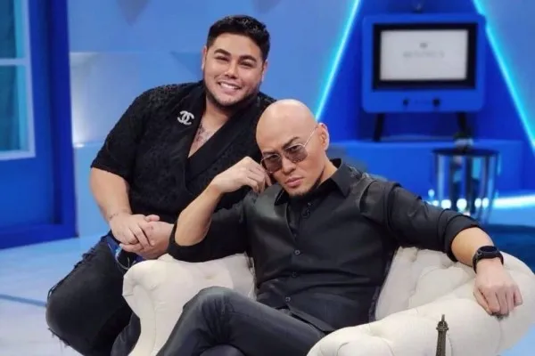 Nggak Bercanda! Deddy Corbuzier Beri Rp 500 Juta untuk Ivan Gunawan