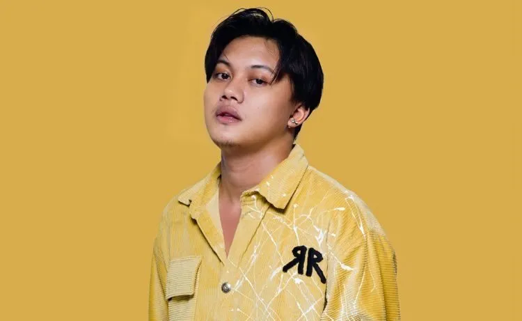 3 Penampakan Studio Baru Rizky Febian yang Ternyata Bekas Garasi
