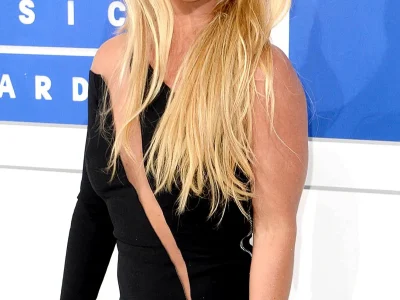 Britney-Spears-Responds-to-Fans-Who-Ask-If-She-Is-OK