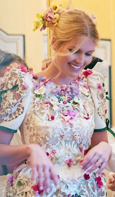 gaun pengantin pernikahan kitty spencer lady