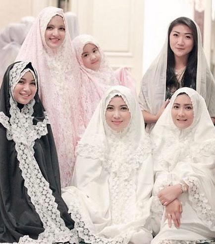 chacha frederica dukung nia ramadhani