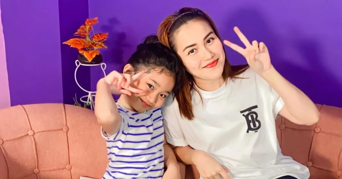 Gandeng Polisi, Ibu Ayu Ting Ting Labrak Si Tukang Bully
