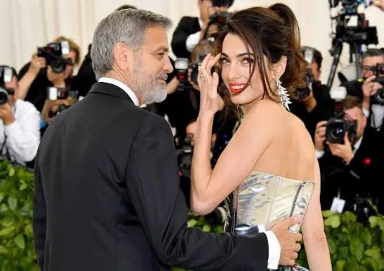 George Clooney Bantah Kabar Kehamilan Istrinya