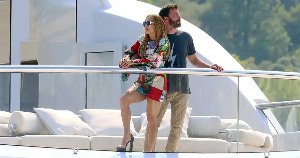 Melihat Langsung Kapal Pesiar Mewah yang Dipakai J.Lo dan Ben Affleck untuk Liburan Romantis
