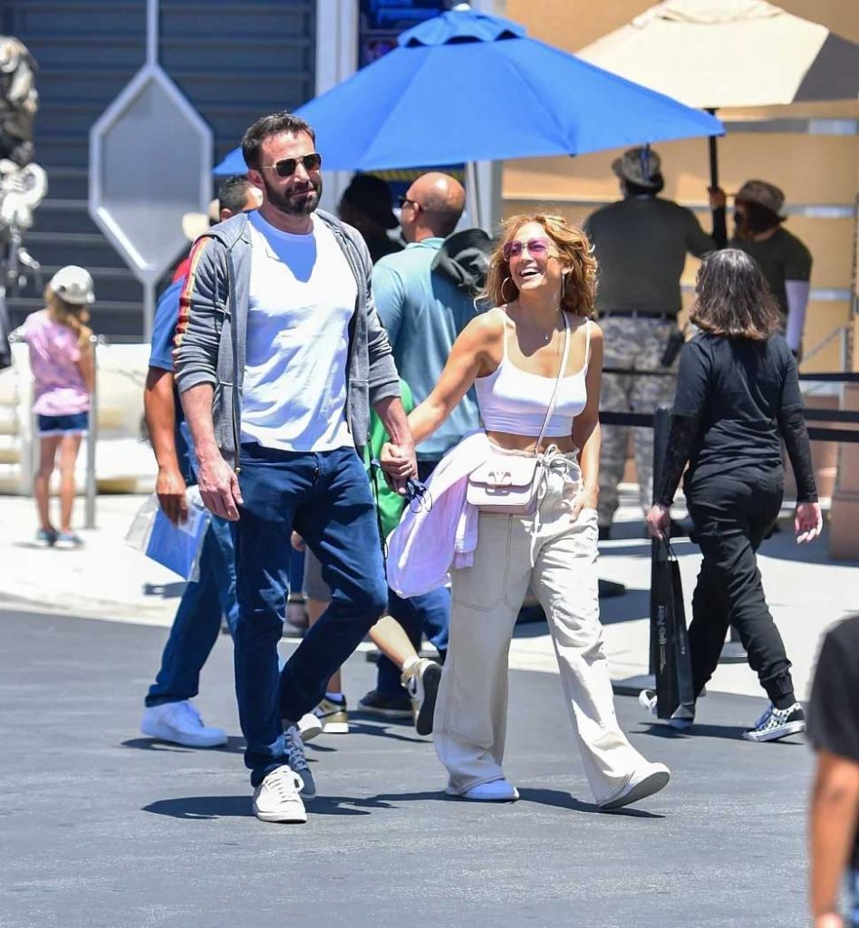 jennifer lopez dan ben affleck di universal studio foto mesra