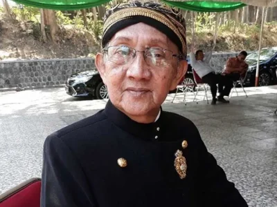 ki manteb sudharsono meninggal dunia