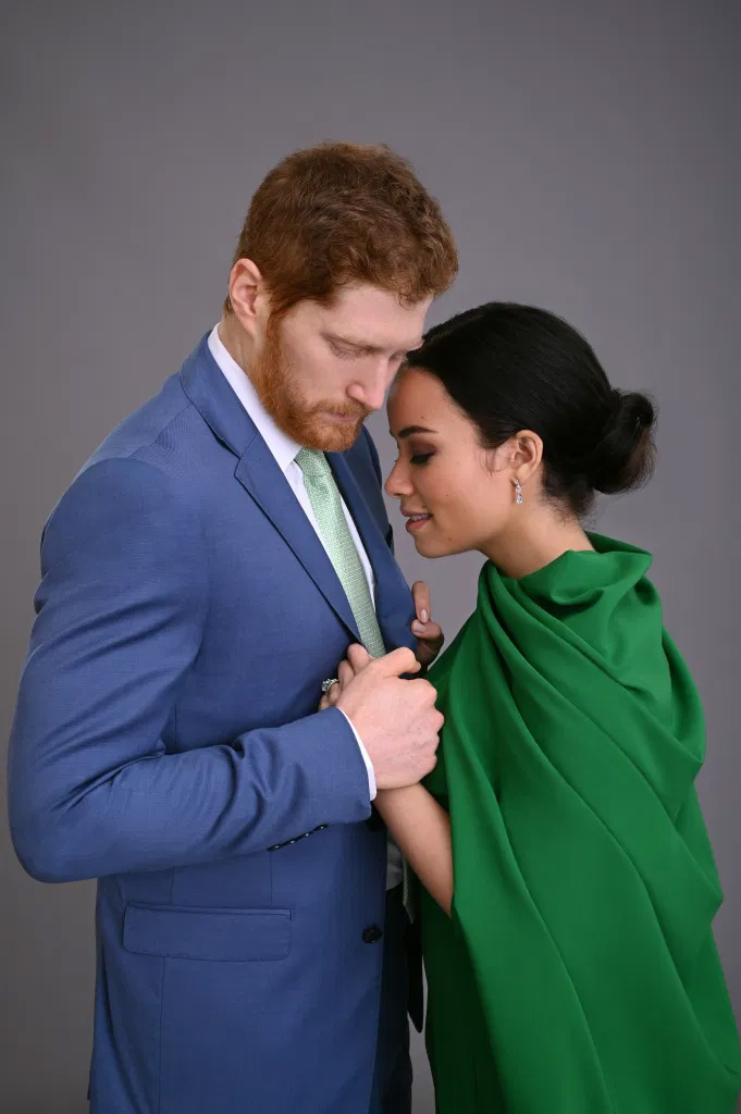 meghan harry escaping royal