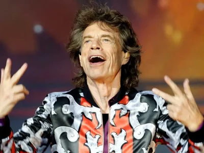 mick jagger langgar aturan covid-19