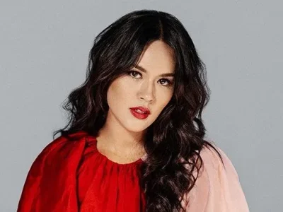 raisa-foto-juni-records-51-1 times square