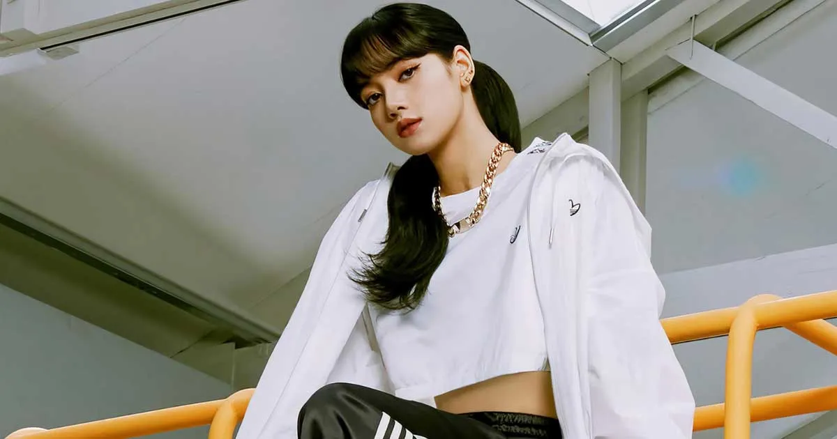 Lisa BLACKPINK Kenalkan Keluarga Baru. Namanya Bikin Gemess!