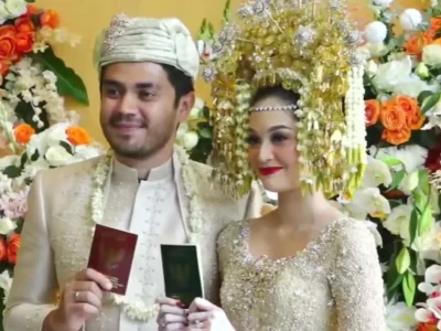 faradilla yoshi dan bryan mckenzie menikah