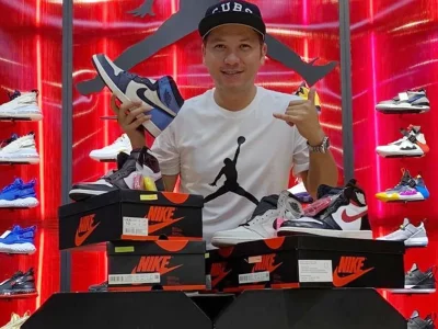 gading-marten-artis-koleksi-sepatu-sneakers