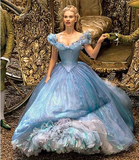 gaun-cinderella-lily-james