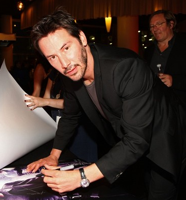 keanu reeves kidal left handed