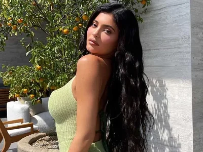 kylie-jenner-pesta-ulang-tahun-ke-24