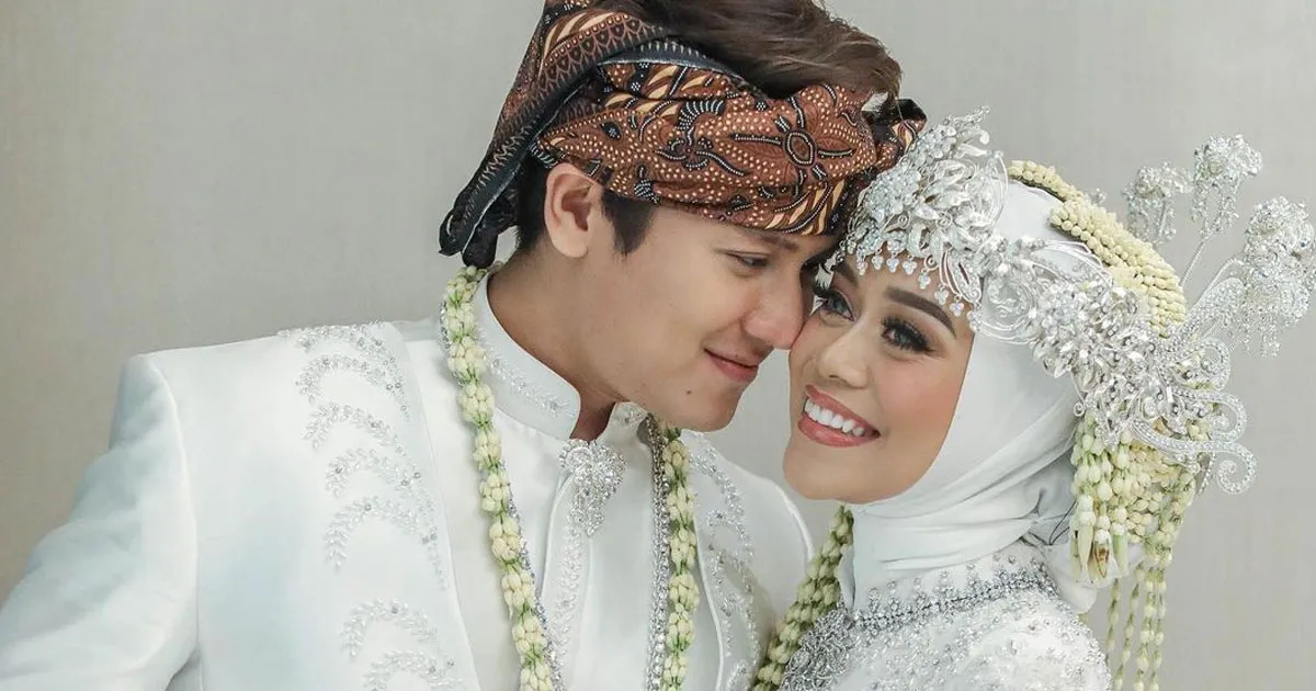 Lirik Lagu Takdir Cinta – Lesti Kejora ft. Rizky Billar