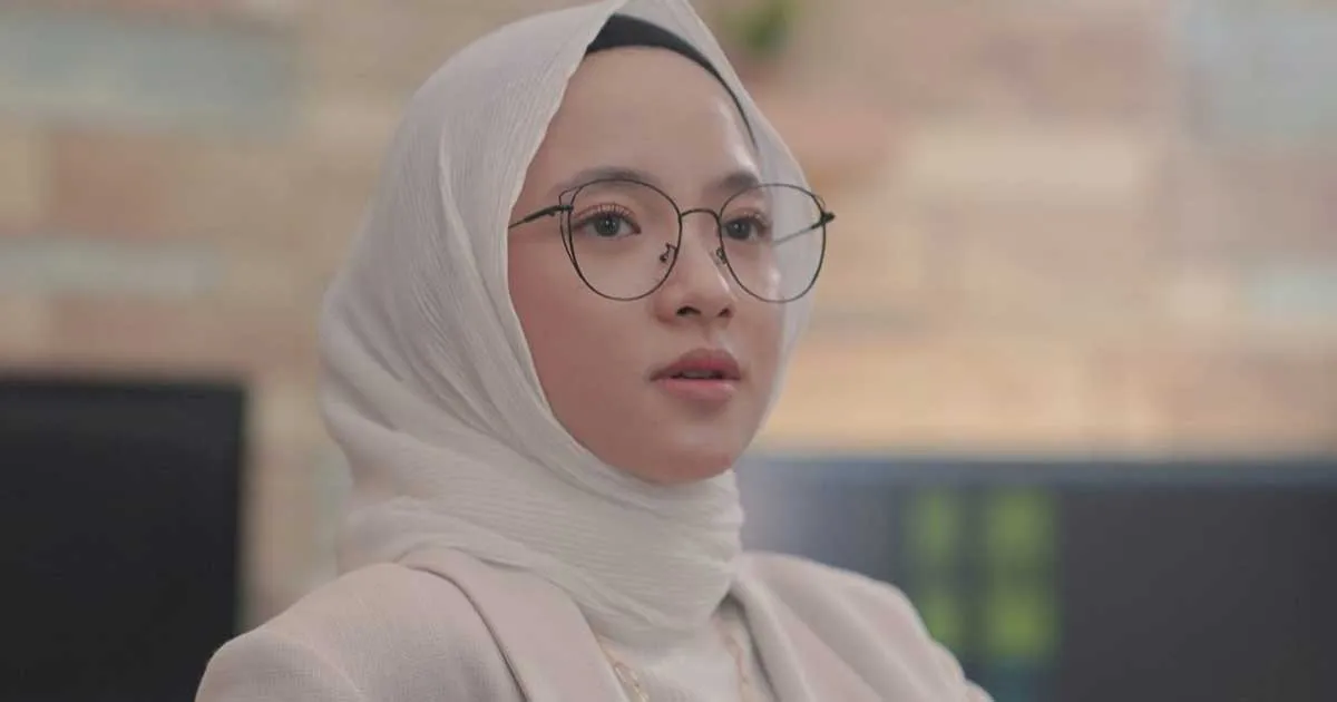 Nissa Sabyan Pamer Wajah Berjerawat, Iis Dahlia Malah Nyinyir. Duh!